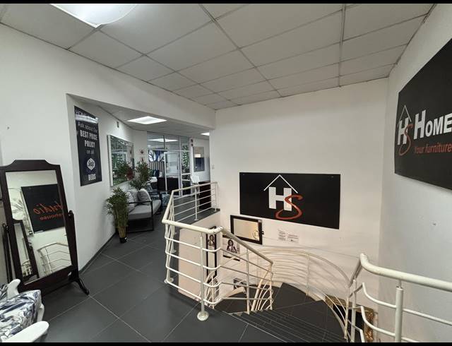 370M² RETAIL TO LET IN SPRINGFIELD PARK